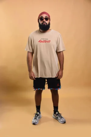T-shirt com a capa do disco Exodus do Bob Malrley e na parte de trás Leão de Judá com uma bandeira comas cores do reggae